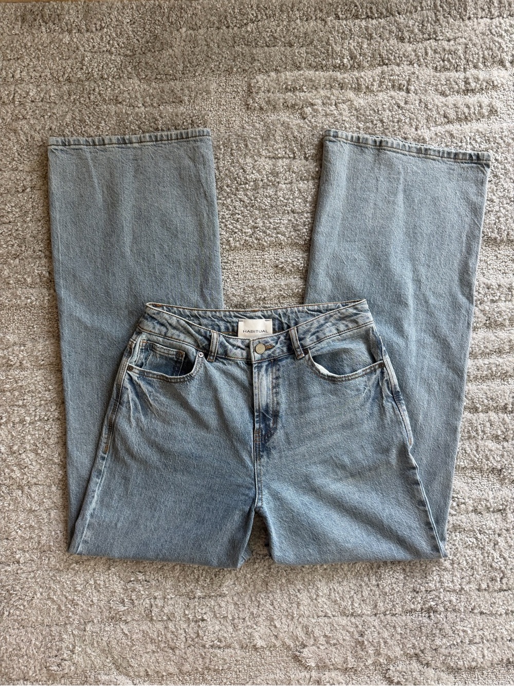 EUC Habitual Size 6/28 High Rise Wide Leg Denim Jeans